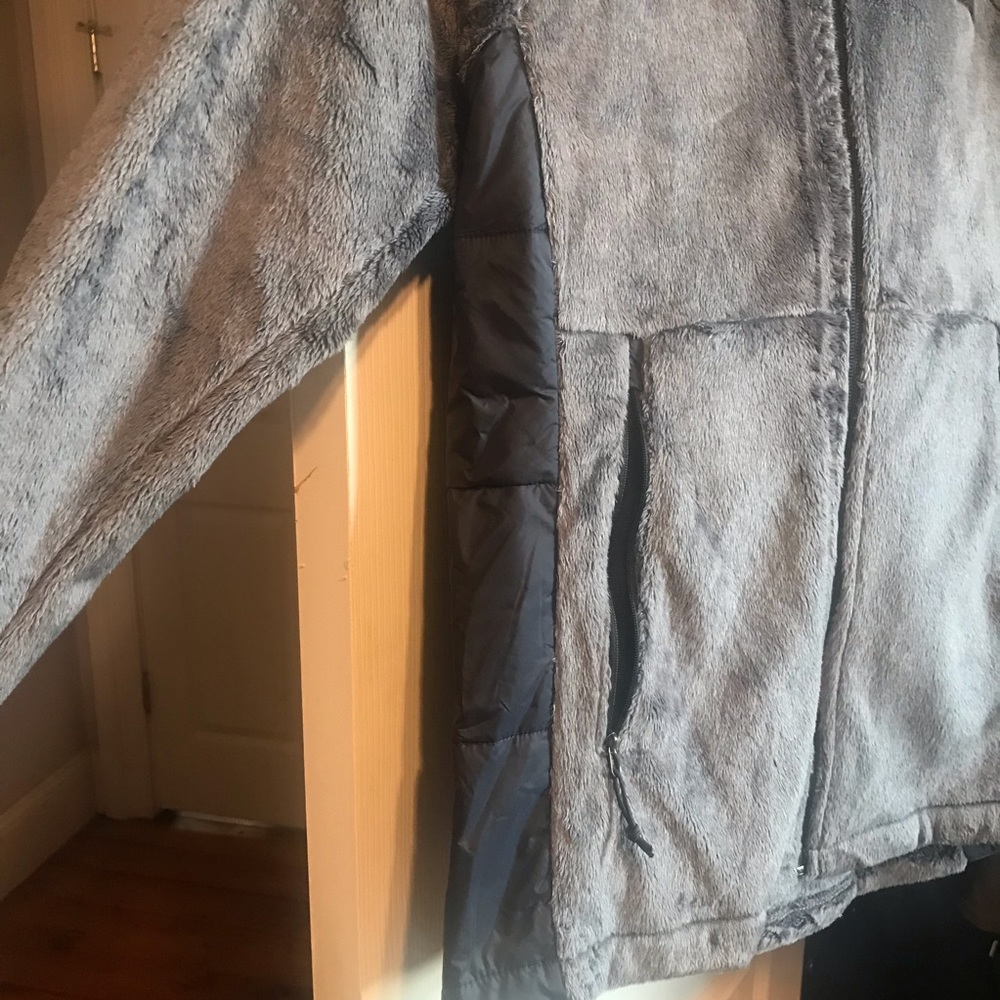 North Face Women’s Fleece - Picture 3 of 5